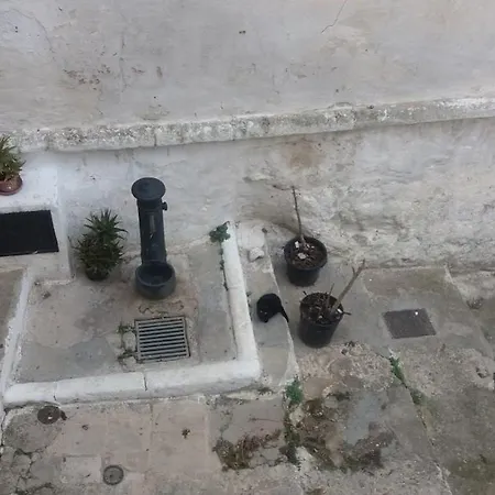 Casetta De Benedictis * Ostuni